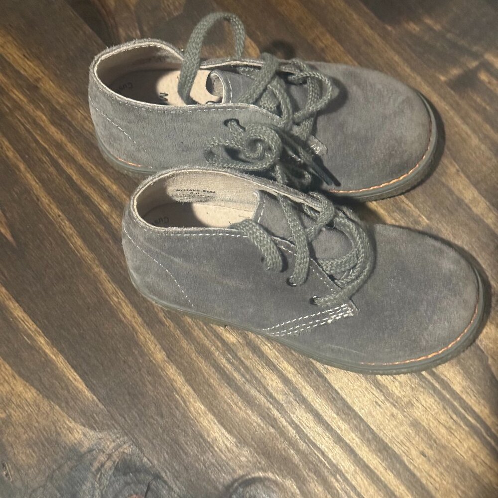 GUC- Boys Footmates Mojave Gray Suede Shoe Boots - Size 8